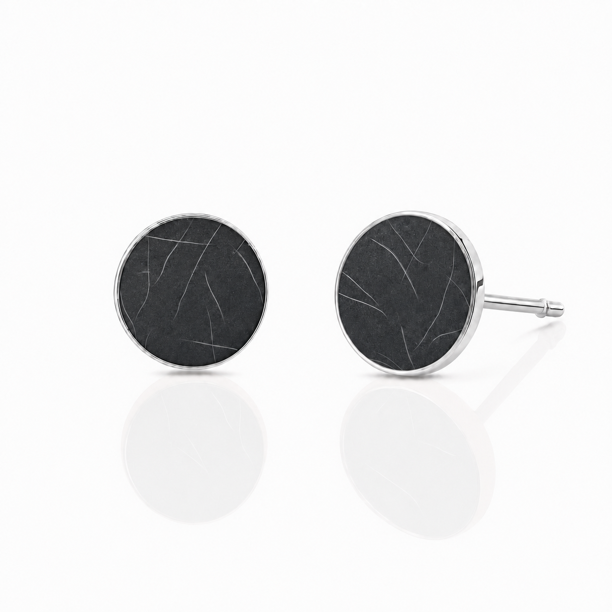 Ohrstecker mit Ihrem persönlichen Tierhaarschmuck