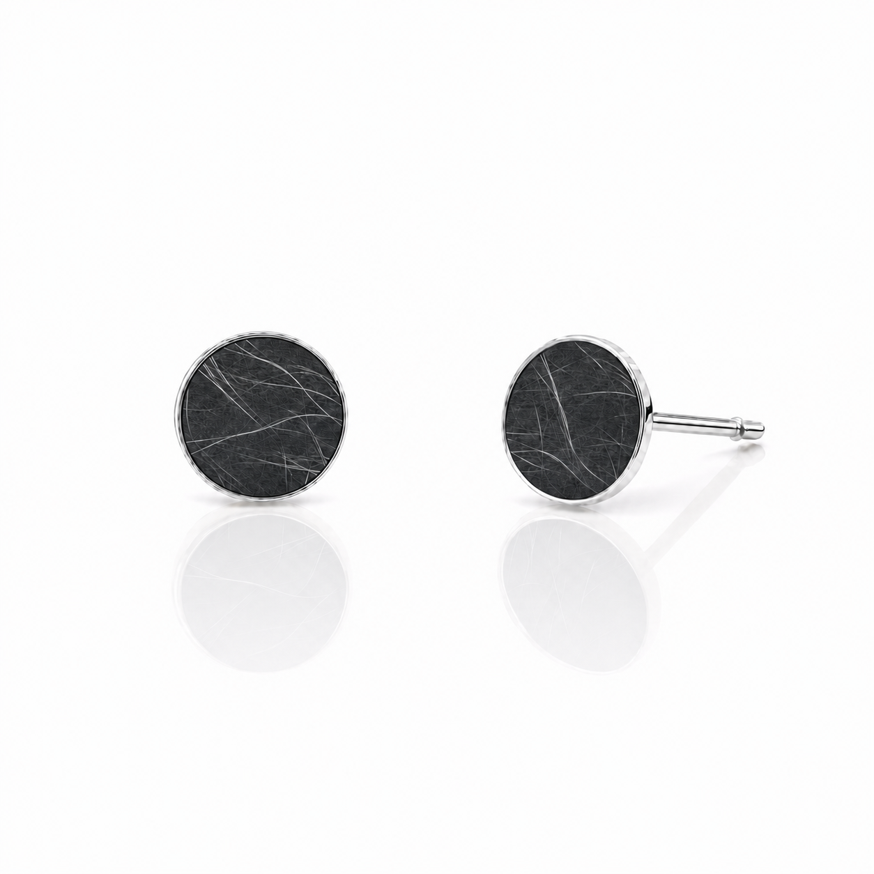 Ohrstecker mit Ihrem persönlichen Tierhaarschmuck