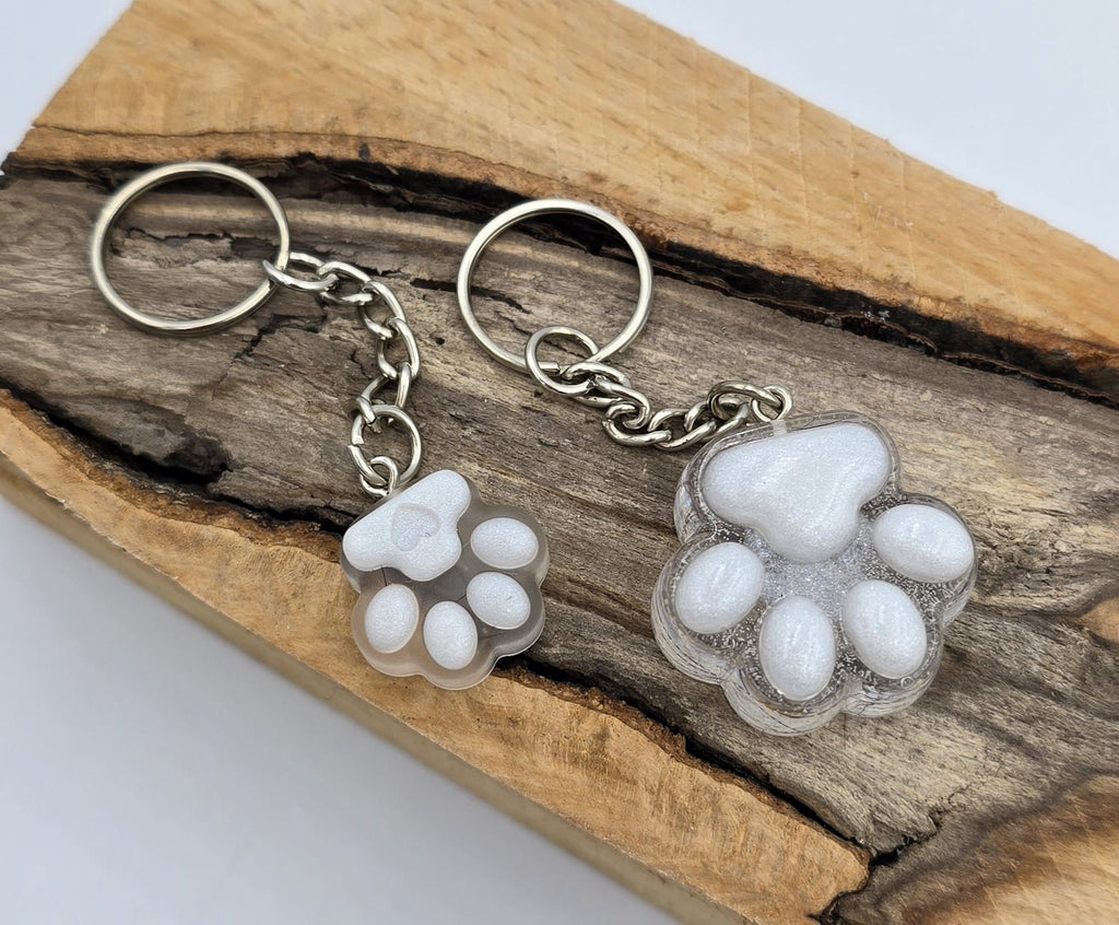 Schlüsselanhänger Pfote mit Tierhaaren